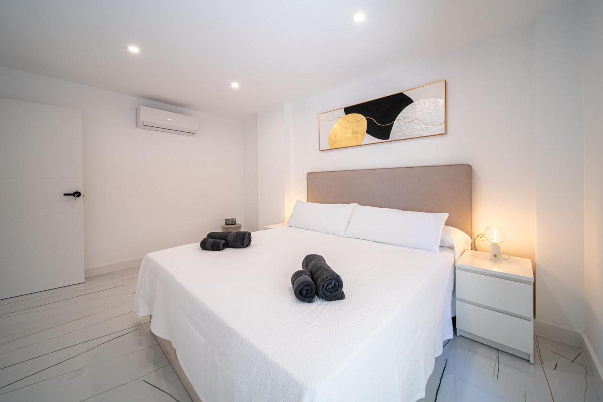 Becky Deluxe 3bd By Hh Apartment
